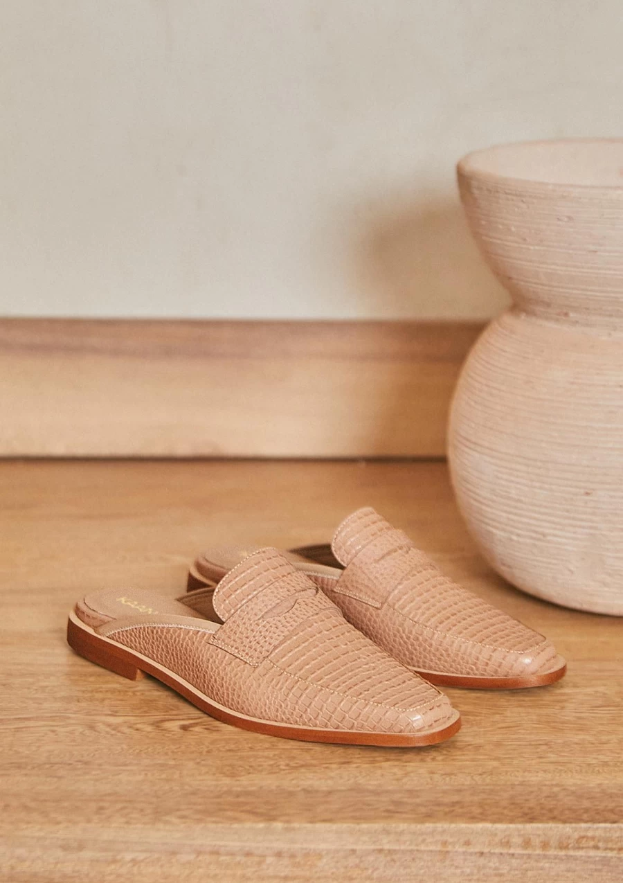 KAANAS Women's Brezo Latte - Premium Comfort & Style